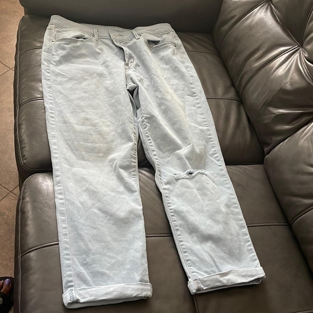 Levi’s capri’s